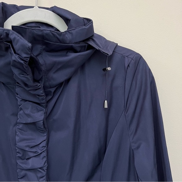 RAINFOREST Ruffle Front Hooded Packable Travel Raincoat Navy Size Small - Picture 4 of 14
